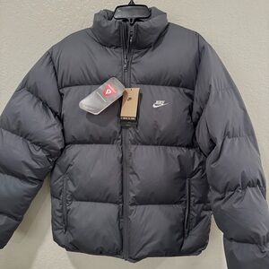 Nike Men Small Sportswear Club Primaloft Puffer Jacket Gray Men  FB7368-068 $200